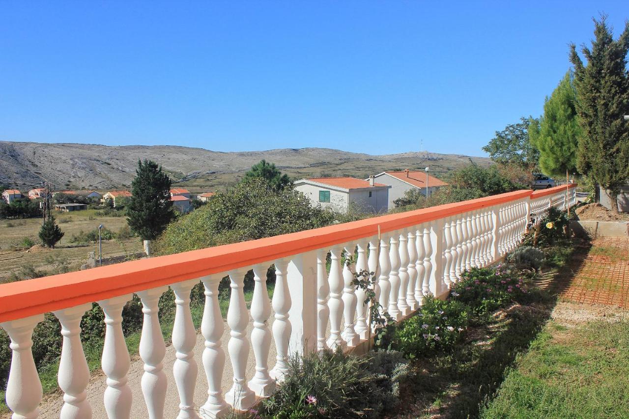 Apartments By The Sea Vlasici, Pag - 9324 外观 照片