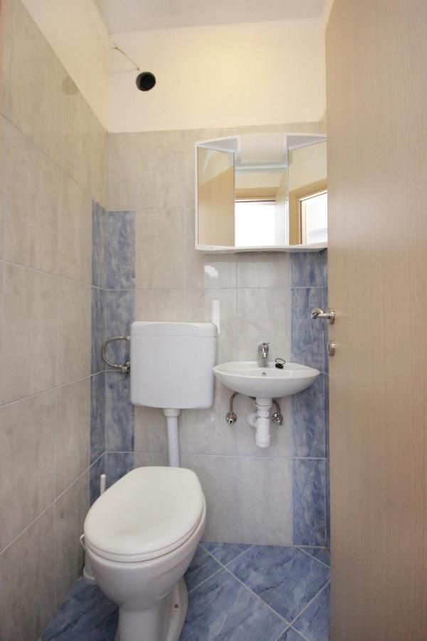 Apartments By The Sea Vlasici, Pag - 9324 外观 照片