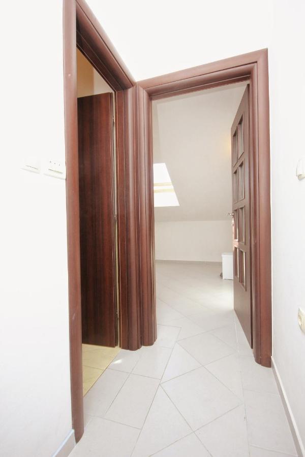 Apartments By The Sea Vlasici, Pag - 9324 外观 照片